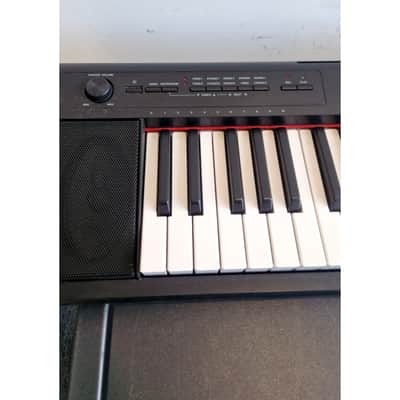 Yamaha Piaggero NP-12 - Musical Keyboards - Black - Excellent w/ Power Supply image 5