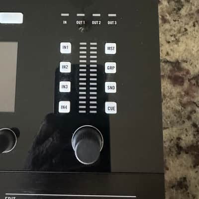 Native Instruments Maschine Studio – Excellent Condition – Original Box – Software Transfer Included image 13