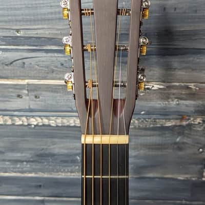 AMI-Guitars 000T-28S Slotted Headstock Acoustic Guitar image 3