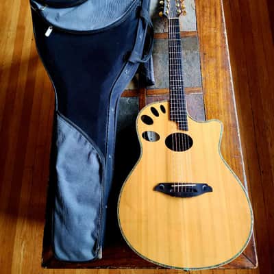 Woodware 1660CE bowl-back electric/acoustic w/LR Baggs pickup + Ovation case - natural image 1