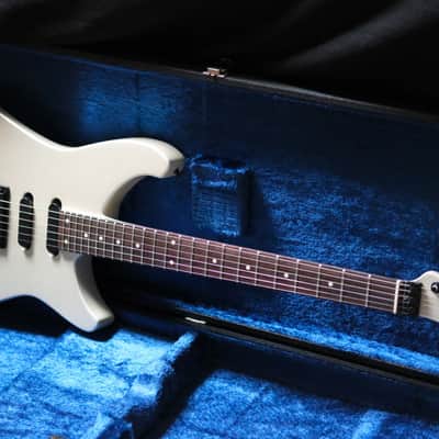 Takamine 1003p Superstrat 1987 - White Pearl image 1