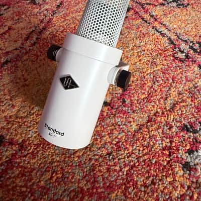 Universal Audio Standard SD-1 Cardioid Dynamic Microphone 2022 - Present - White image 4