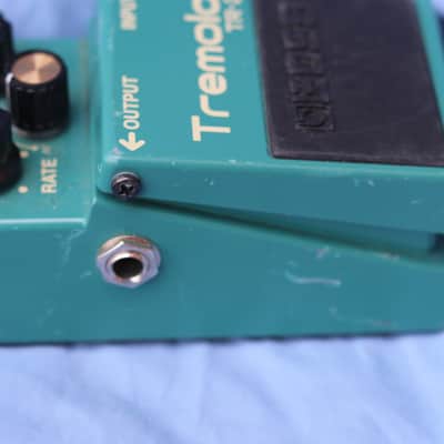 Boss tr-2 tremolo pedal image 2