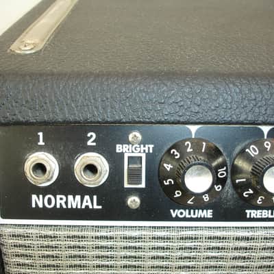 2001 Fender '65 Twin Reverb Reissue 85-Watt 2x12" Guitar Combo Amp w/ Cover imagen 5