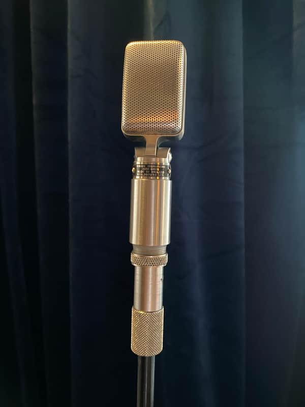 Reslo Ribbon Mic, Black label 30/50 Ohm, XLR Converter, Original box image 1