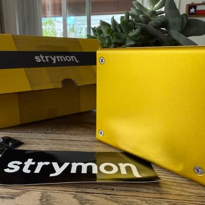EXCELLENT Strymon Riverside Multi-Stage Drive Pedal with original box image 10