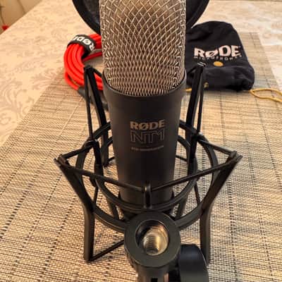 RODE NT1 5th Generation Cardioid Condenser Microphone 2023 - Present - Black image 3
