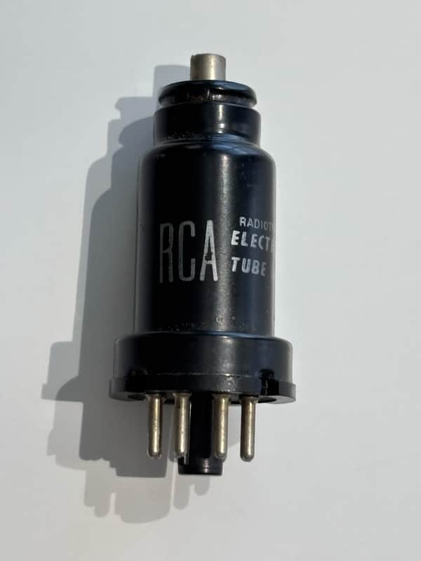 RCA 1620 Vacuum Tube Circa-1960s-1970s-Metal image 1