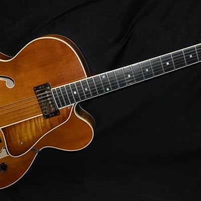 Heritage Custom Eagle Classic 2001 - Almond Sunburst image 9