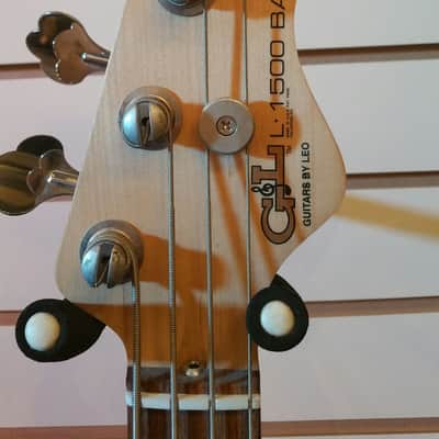 USA G&L L-1500 Mid 2000's NOS Three Tone Sunburst, case and paperwork have escaped! image 11