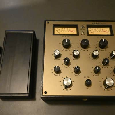 Resor 2525 Rotary DJ Mixer 2024 - Black wood with bronze metal top image 4