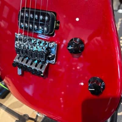 EVH 5150 Deluxe Baked Maple 2026 - Present - Candy Apple Red Metallic image 4