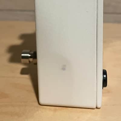 Diamond Boost / EQ (4-Knob) 2025 - Present - White image 3