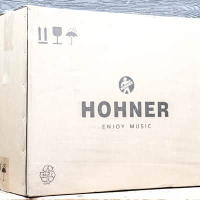 Hohner Bravo III 120 Black 120-Bass 41-Silent Key 3-Voice Piano Accordion w/Bag image 12