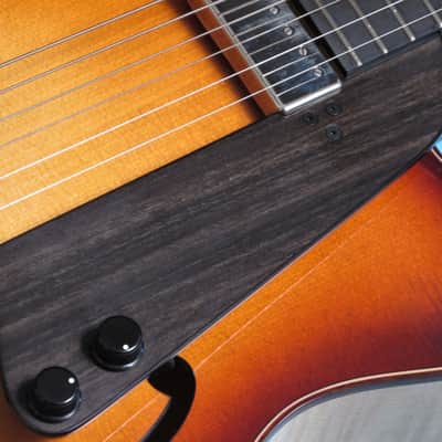 Stephen Andersen Model 17 Custom Sunburst top, Natural back & sides image 3