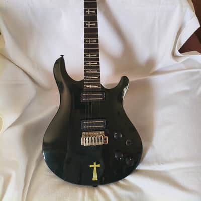 Patrick Eggle Tony Iommi TI Legend 1994 with tremolo bridge - EXCEPTIONALLY RARE!!! The Rarest Official Tony Iommi Signature model and the ONLY ONE fitted with Tremolo in Collector's grade condition!!! image 11
