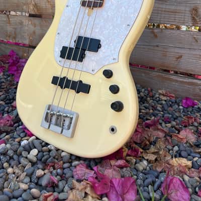 RARE Japanese Import Atelier Z Baby Z PJ4 - Custom Shop Mustang Bass - White image 7