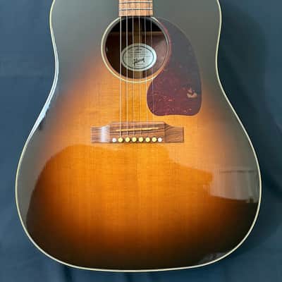 Immagine 2010 Gibson J-45 Standard Vintage Sunburst with LR Baggs pickup system - 1