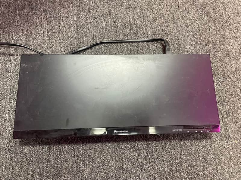 Panasonic DMP-BDT230 image 1