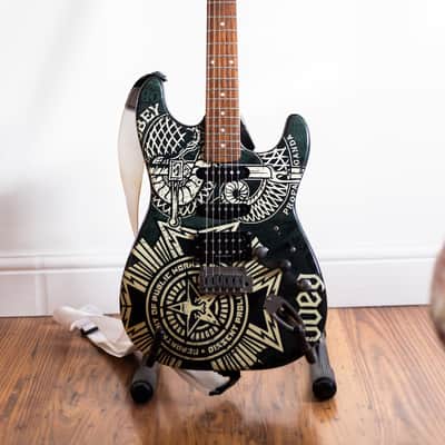 Squier Obey Stratocaster HSS 2006 - 2010 Dissent image 1