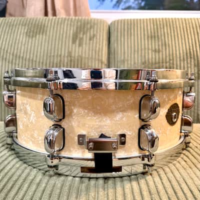 Vintage Tama Starclassic Performer 5.5x14 Snare — 1st Gen 1994-96 MIJ, Pearl White, 8-Ply Philippine Mahogany/Birch, Die-Cast Hoops (Video Demo) image 7