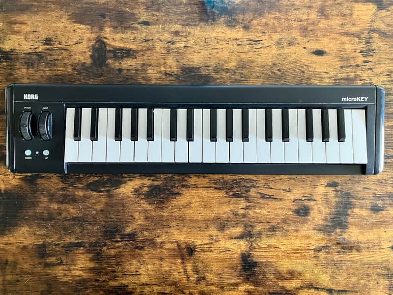 Korg microKEY2 37-Key USB MIDI Controller with iOS Connectivity 2015 - Present - Black image 1