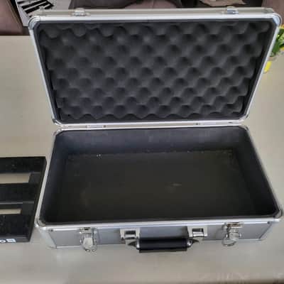 PedalTrain Metro 16 HC Pedalboard + Hard Case image 2
