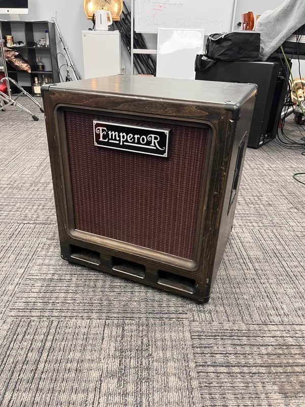Emperor 1x12 ported - Classic Brown image 1