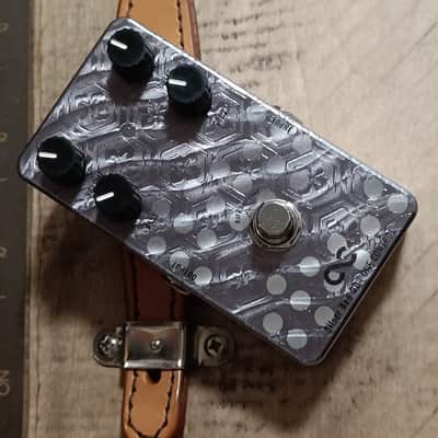 One Control Silver Bee Overdrive image 2