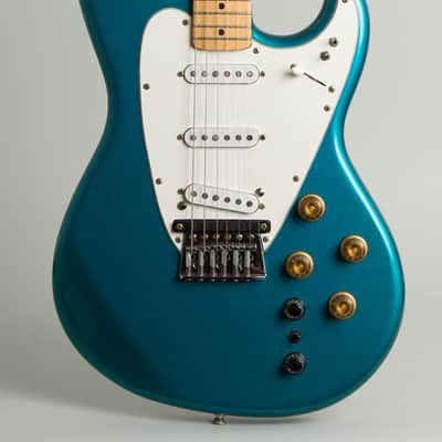 Roland GR-300 Polyphonic Guitar Synthesizer with G-505 Solid Body Electric Guitar (1982), ser. #B823723, original black tolex hard shell case. image 3