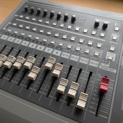 Roland VS-1680 24-Bit Digital Studio Workstation | Reverb