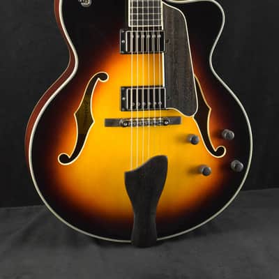 Eastman AR605CED-CS Archtop Classic Sunburst image 1