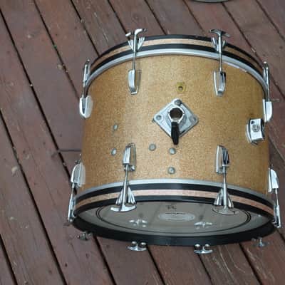 Vintage 1965 Ludwig Champagne Sparkle 22" Super Classic Bass Drum 22 x 14 image 3