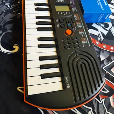 Casio SA-76 w/power supply 44-Key Portable Mini Keyboard