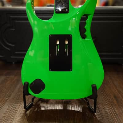 Ibanez JEM777-LG Steve Vai 30th Anniversary Limited Edition with Pink Pickups 2017 - Loch Ness Green image 3