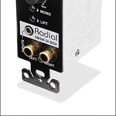 Radial StageBug SB5W Wall-mounted stereo direct box image 2
