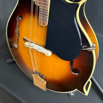 Kentucky KM-630 F-Style Mandolin Vintage Sunburst Finish w/ Case image 10
