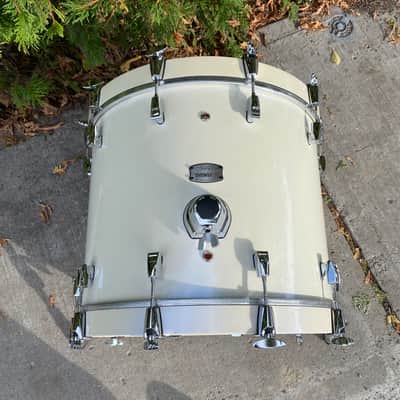 Yamaha 20x16 Absolute Hybrid Maple Bass Drum Polar White AHM image 2