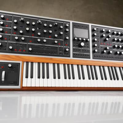 Moog One 16 Voice Synthesizer w/ Original Box #58851 image 25