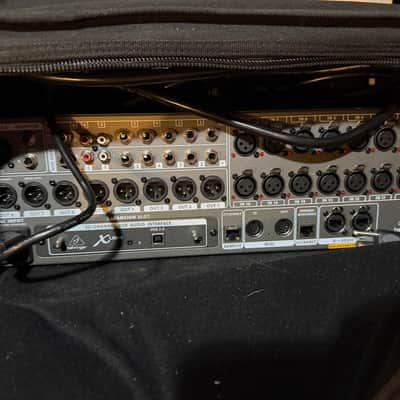 Behringer X32 Rack (with bag and conditioner) Bild 3