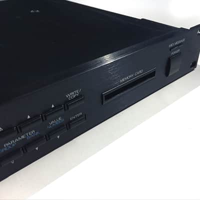 Roland D-110 vintage multi timbral synthesizer module image 3