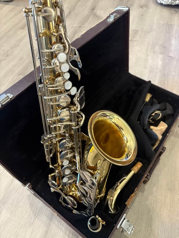 Yamaha YAS-23 Alto Saxophone - Brass image 1
