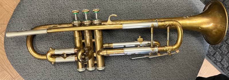 Couesnon vintage trumpet image 1