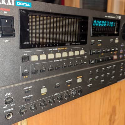 Akai DR8 8-Track Digital Recorder | Vintage Hard Disk Multitrack Recorder Japan image 3
