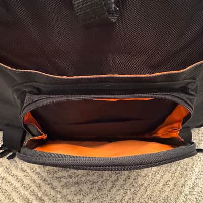 Gator G-CLUB-CONTROL 19 Messenger-Style DJ 19" MIDI Controller Bag 2010s - Black image 9