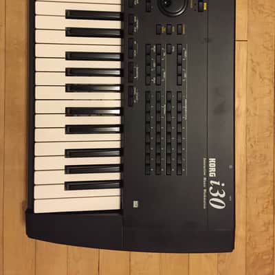 Korg i30 Interactive Music Workstation image 3