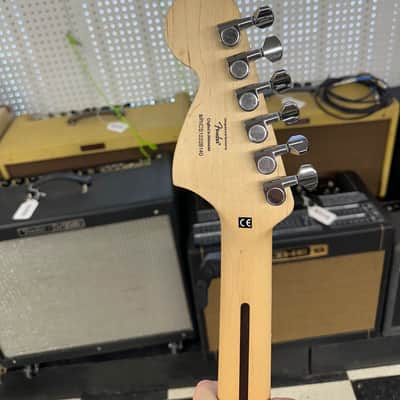 Squier Affinity Series Stratocaster with Rosewood Fretboard 2001 - 2018 - Black image 6