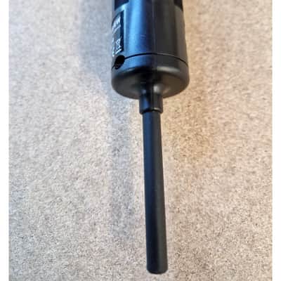AKG RA4000 B/EW - Antenna - Active Omnidirectional Wide-band UHF Receiving - Excellent image 2