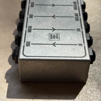 Brightonion 5 Gang Patchbox- side sockets image 4