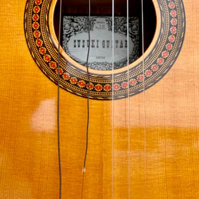 Suzuki No. 10 Classical Guitar image 3